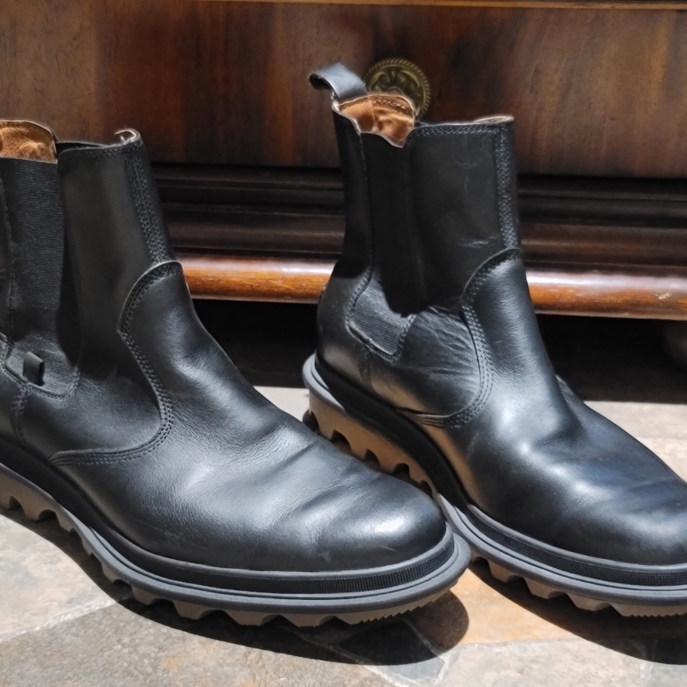 Mens Sorel Ace Chelsea Boots